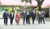 Momen Jokowi Diapit 7 Ketum Partai Jelang Pelantikan Menteri Baru 