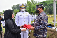 Kasal Hadiri Pemakaman Dua Pilot Pesawat Latih Bonanza TNI AL