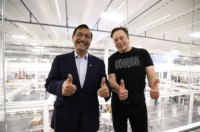 Kerja Sama Investasi Tesla, Luhut Akui Belum Ada Kesepakatan Resmi