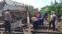 Puting Beliung Rusak Puluhan Rumah di Subang, 1 Rumah Ambruk