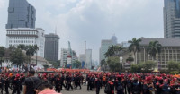 Buruh Kembali Demo Tolak PHK Besar-besaran 