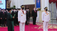 Jokowi Lantik Sri Sultan Hamengku Buwono X Jadi Gubernur DIY 2022-2027