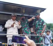 Dampingi Menhan, Kasad Dudung Kunjungi Dapur Lapangan Milik TNI AD