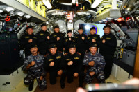 TNI AL Sematkan Brevet Kehormatan Hiu Kencana kepada 6 Pejabat Negara