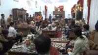 Terkait UU Sumatera Barat, Warga Protes ke Gubernur