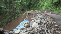 Tanah Bergerak Dan Retakan Baru Jalur Gumitir Jember-Banyuwangi