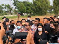 Polemik Kuburan Beras Bansos di Depok, Kuasa Hukum JNE: Itu Bukan Beras Bansos, Tapi Milik JNE