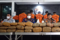 Polda Metro Jaya Tangkap 8  Pengedar Narkoba Antar Pulau