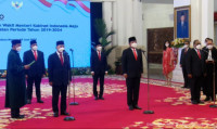 Jokowi Resmi Lantik Zulkifli Hasan dan Hadi Tjahjanto Jadi Menteri Kabinet Indonesia Maju
