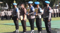 Polda Berhentikan Tiga Anggota Polisi