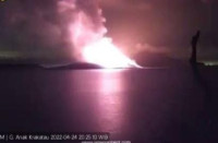 Gunung Anak Krakatau Meletus, Kini Berstatus Siaga