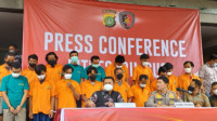 Polda Metro Jaya Ringkus 16 Tersangka Pengoplos Gas Elpiji