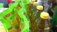 Pedagang di Pasar Tradisional Kesulitan Realisasikan Harga Minyak Goreng Rp14 Ribu Rupiah per Liter