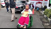 Momen Mengharukan Korban Gempa Cianjur Pulang dari RS Cimacan
