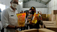 Polisi Temukan Puluhan Ribu Liter Minyak Goreng Tersimpan di Gudang Distributor