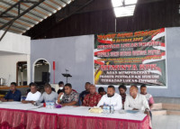 Lukas Enembe Ditolak Sebagai Kepala Suku Besar Papua