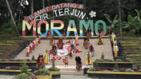 Sandiaga Uno Siapkan Tower Telekomunikasi untuk Promosi Desa Wisata Air Terjun Moramo