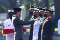 Presiden Jokowi Lantik 754 Perwira Remaja TNI/Polri