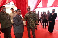 Momen Prabowo Dihampiri Deddy Corbuzier Selepas Upacara Penetapan Komcad 2022