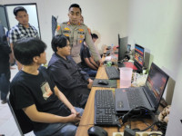 Polsek Cengkareng Grebek Tempat Judi Online di Jakarta Barat