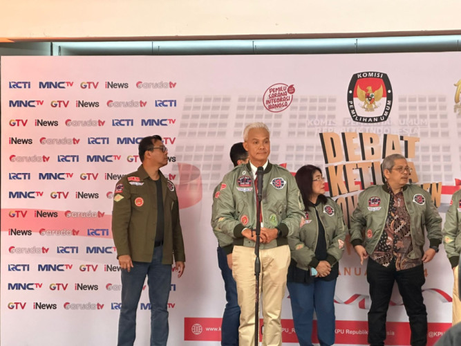 Diajak Prabowo Diskusi Data Pertahanan, Ganjar: Tak Perlu! 