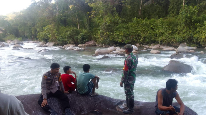 Sudah 5 Hari, Tim SAR Gabungan Belum Temukan Seorang Anak yang Hilang Terseret Arus Sungai