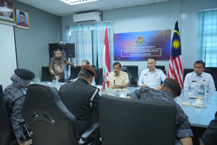 Sumber: https://redaktur.tvrinews.com/storage/images/700x500/02cc7797-b9d3-4f94-b7de-65b2ea74cde8.jpg