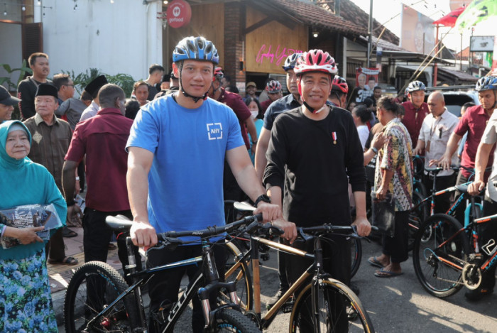 Sarapan dan Sepeda Bersama Jokowi, AHY: Kita Dialog Soal Kebangsaan dan Pemilu 2024