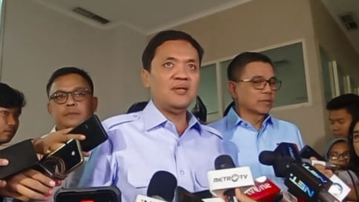 Tim Hukum dan Advokasi TKN Dampingi Gibran Penuhi Panggilan Bawaslu Jakarta Pusat