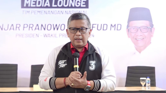 Hasto Ungkap Rencana Mahfud Mundur dari Menteri Disetujui Megawati