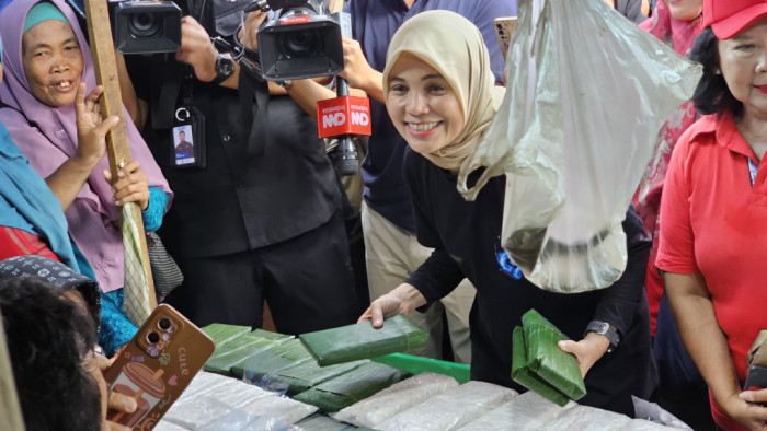 Blusukan ke Pasar, Atikoh Ganjar soroti Pentingnya Stabilitas Harga Bahan Pokok