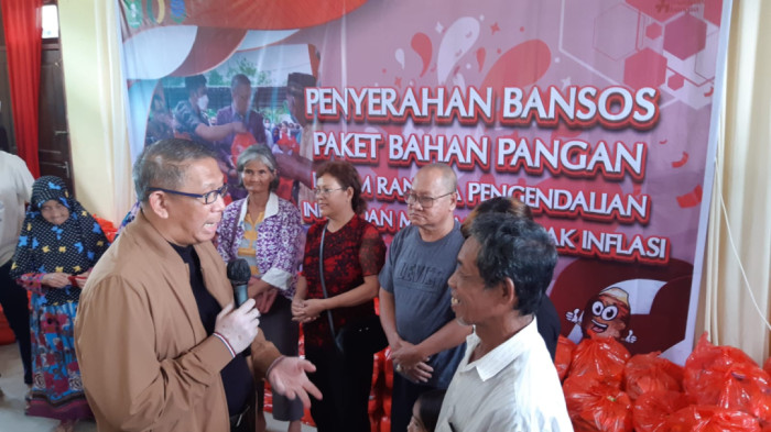 650 Paket Sembako Diserahkan Gubernur Kalbar ke Warga Perbatasan untuk Tekan Inflasi