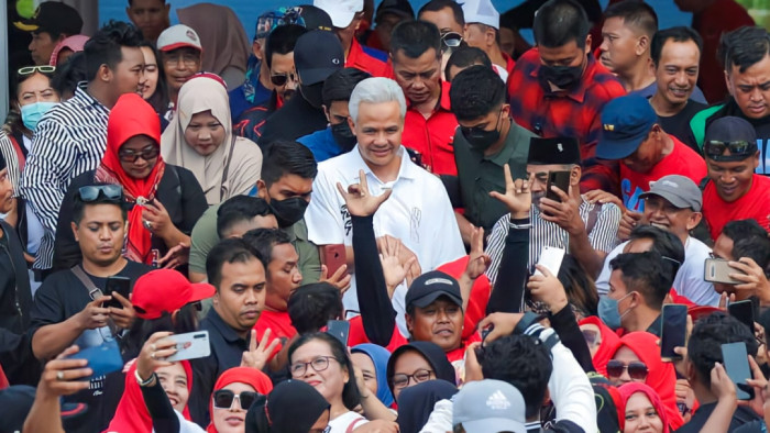 Ganjar Lanjutkan Safari Politik di Jawa Tengah, Ajak Para Pendukung Tuk Terus Gencar dan Kuatkan Dukungan