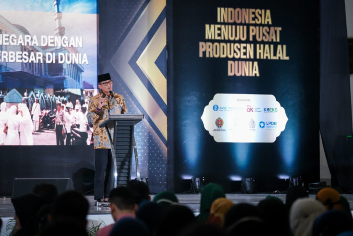Gaet Pasar Timur Tengah, Sandiaga Kenalkan Produk Ekraf Halal Indonesia di KTT G20