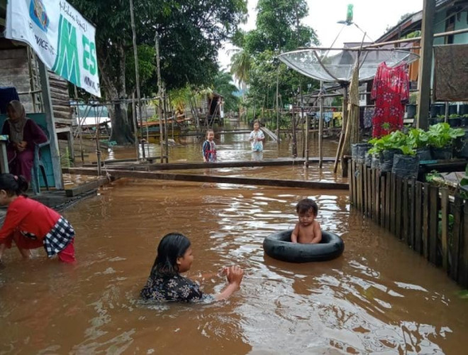 Diguyur Hujan Sejak Kemarin, Dua Desa di Langkat Terendam Banjir