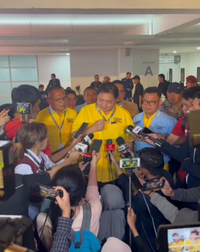 Ketum Airlangga Sebut Capres Unggul Diserang di Debat Hal Biasa