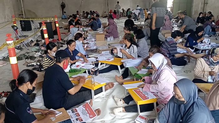 Proses Sortir Dan Pelipatan Surat Suara Mulai Digelar Di KPU Kota Yogyakarta