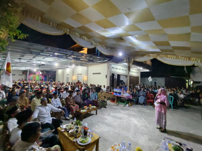 Susi Marleny Bachsin Tampung Aspirasi Warga Bengkulu Selatan