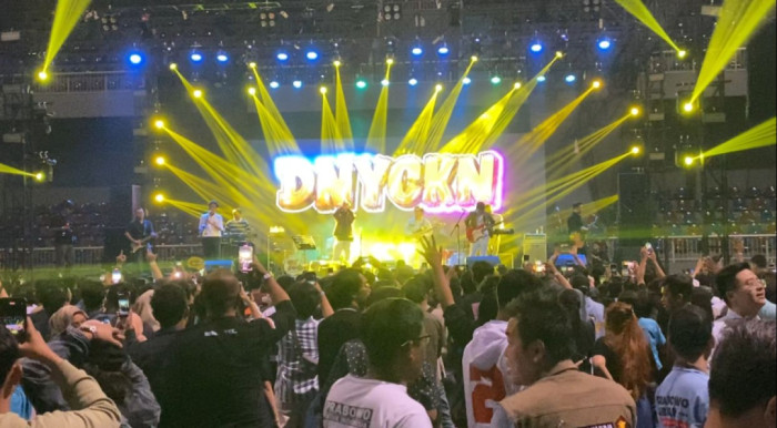 Relawan Kami Gibran, Gelar Konser Di Basis Paslon Lawan Pemilu