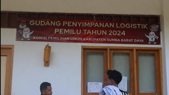 Sejumlah Surat Suara di Sumba Barat Daya rusak dan 5 Ribu Pemilih Pemula Belum Perekaman E-KTP