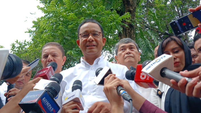 Ini Alasan Anies Sering Gunakan Kemeja Berwarna Putih