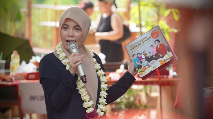 Siti Atikoh Mengajarkan Pentingnya Masakan Bergizi untuk Mencegah Stunting