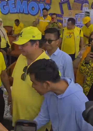 Airlangga dampingi Gibran Sapa Warga di Lomba Senam Gemoy, minta doa debat berjalan lancar