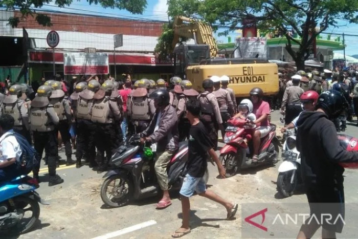 Pemerintah Provinsi Maluku Lakukan Pengamanan Aset di Jalan Jenderal Sudirman