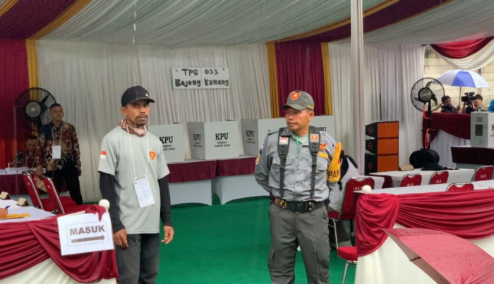 Jelang Pencoblosan, TPS 033 Lokasi Prabowo Nyoblos Diguyur Hujan