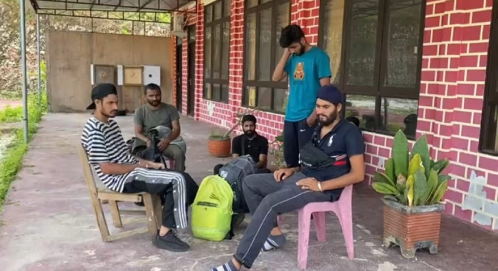 Polisi Amankan 6 Imigran Gelap Asal India di Rote Ndao