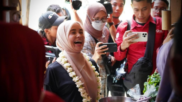 Kunjungi Kampung Jawi, Atikoh Ganjar: Saya Senang Banyak Siswa yang Ingin Jadi Wirausaha