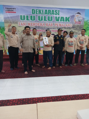 Petugas Pembagi Air Petani di Kabupaten Pemalang Deklarasi Dukung Prabowo-Gibran