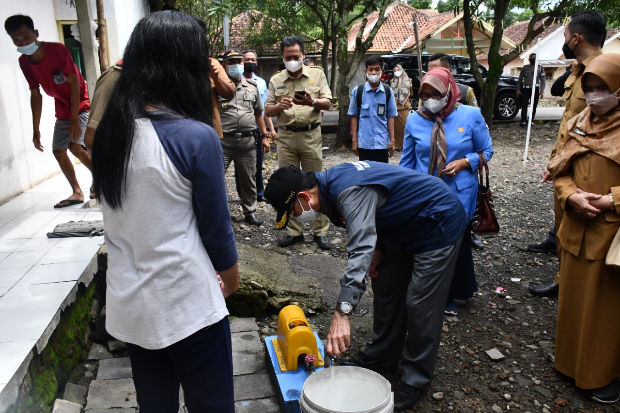 HIbah Pemasangan Instalasi Air Bersih Pada 2.100 Penerima Manfaat