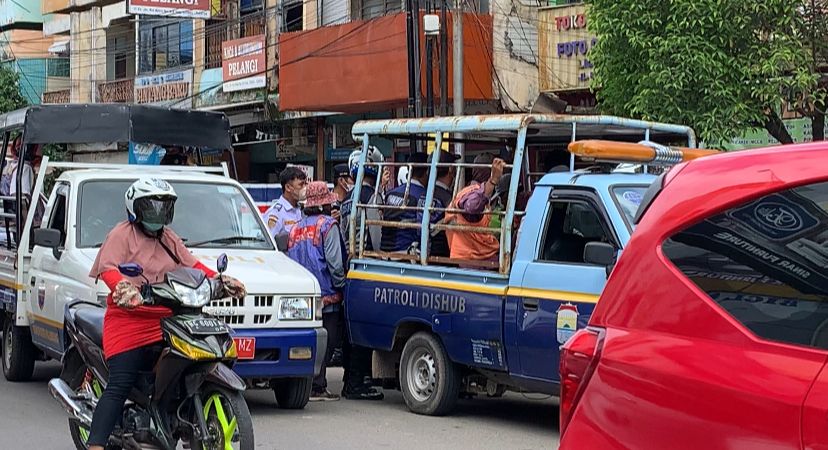 Razia Juru Parkir Liar di Palembang